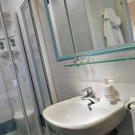 San Giovanni Terme 4* Isquia